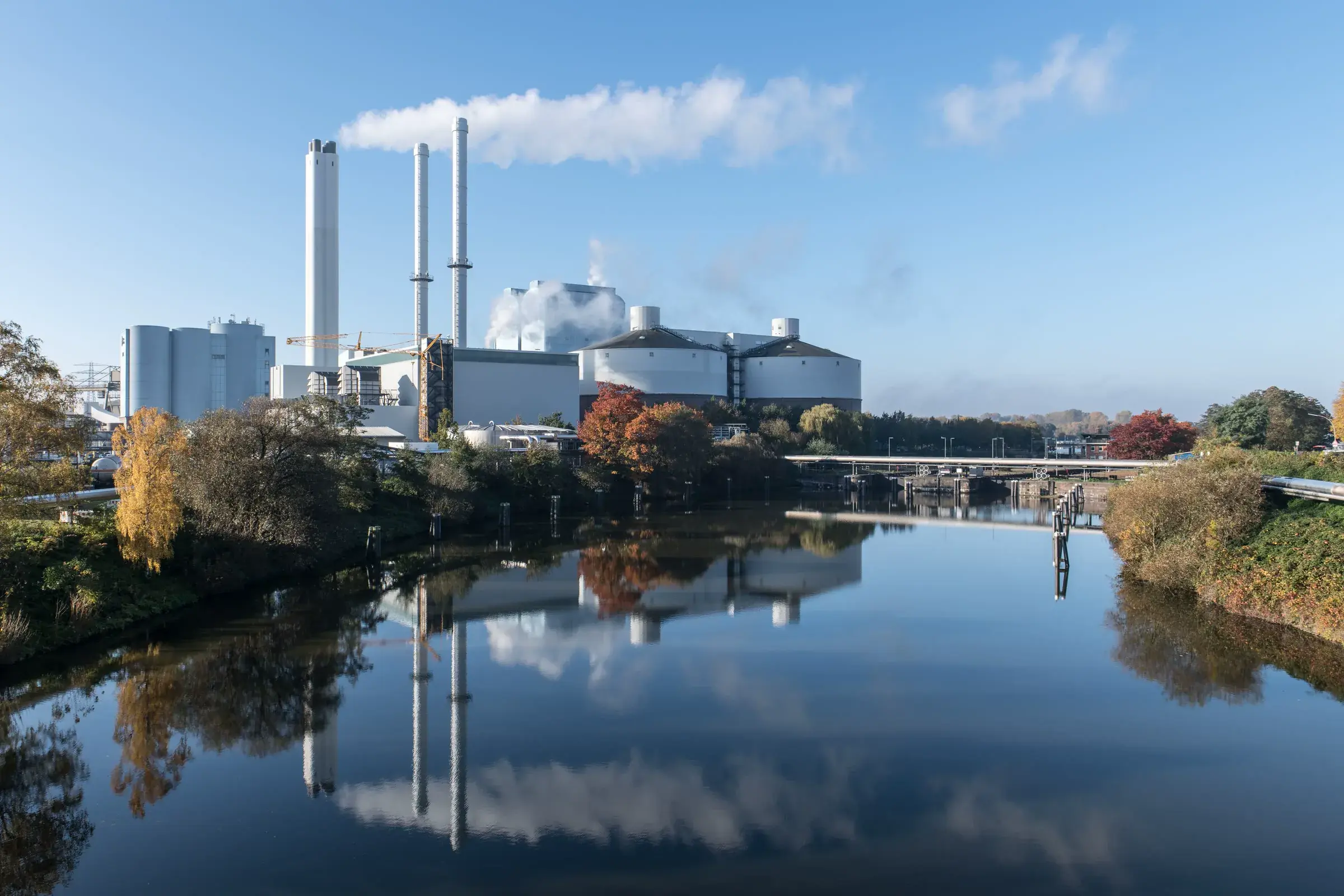 A biorefinery at work — the Transform stage of the chain, where certified feedstock becomes fuel and its carbon intensity is calculated.